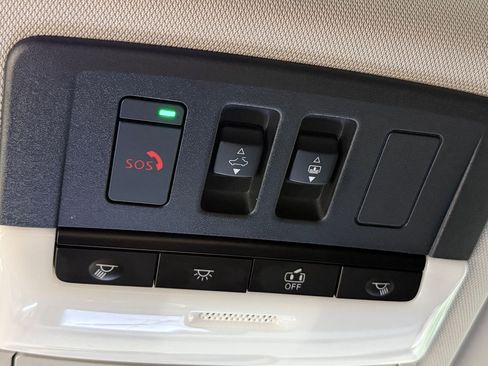 Used 2023 Nissan Rogue SL w/ SL Premium Package image 35