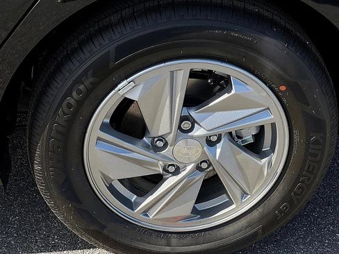 New 2026 Hyundai Elantra SE w/ Cargo Package image 5