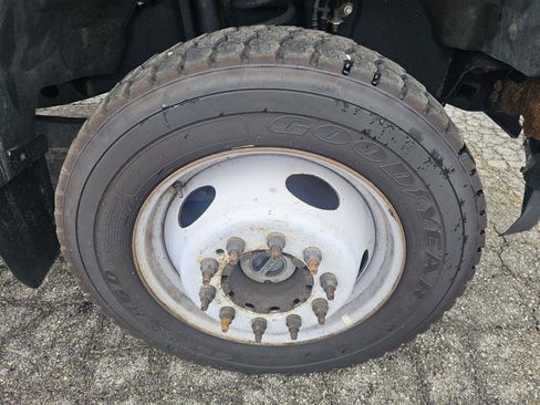 Used 2019 Ford F550 4x4 Regular Cab Super Duty image 15