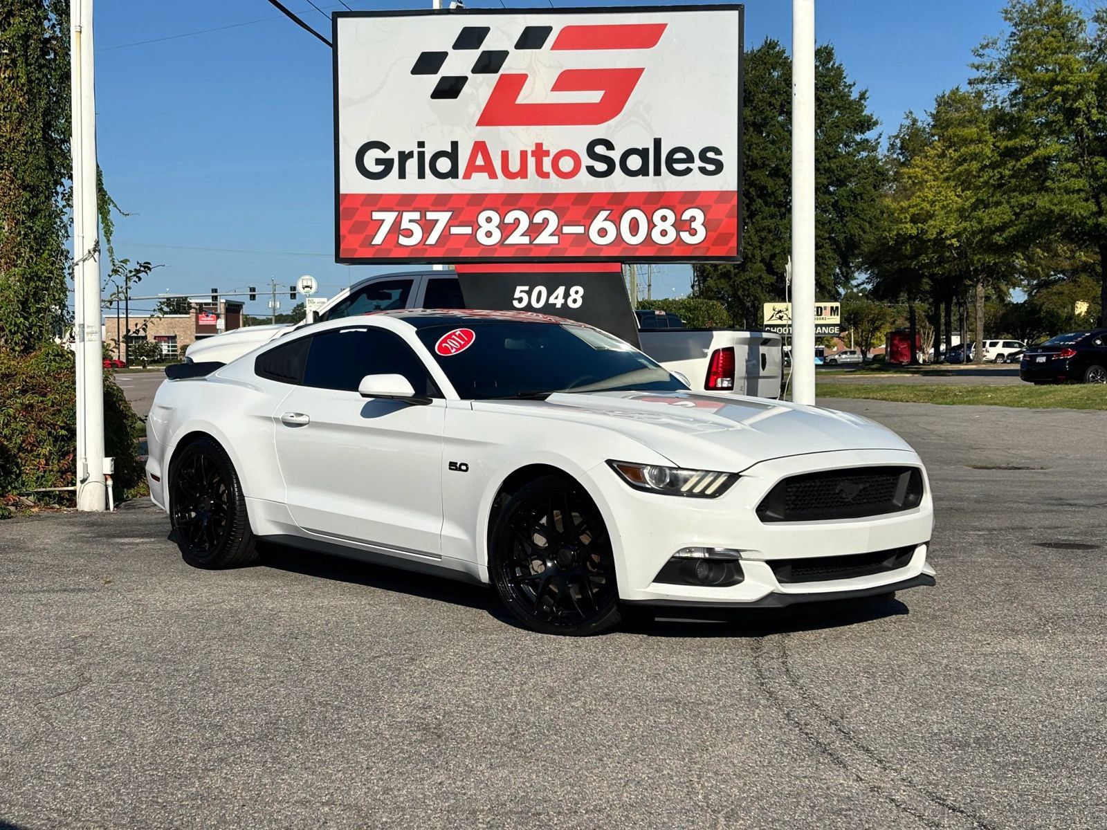Used 2017 Ford Mustang GT w/ Black Accent Package RWD image 1