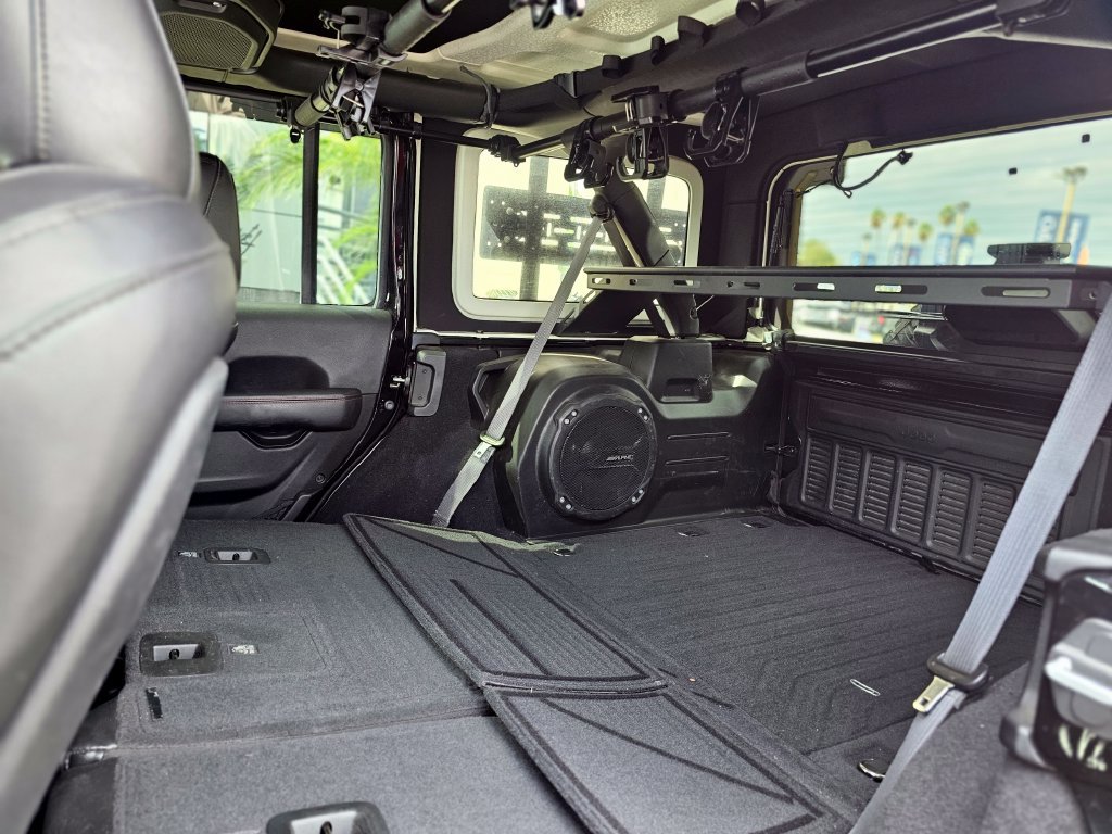 Certified 2021 Jeep Wrangler Unlimited Rubicon AWD/4WD image 37