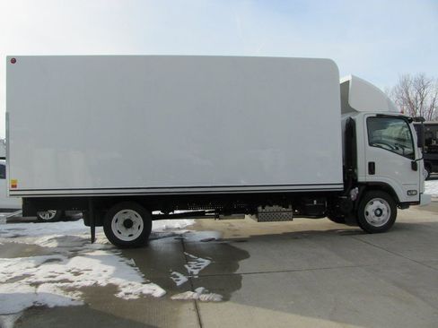 New 2025 Chevrolet Low Cab Forward 5500XG image 4