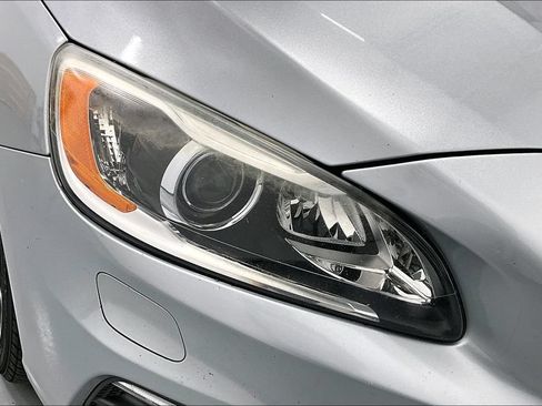 Used 2018 Volvo S60 T5 Dynamic w/ Vision Package FWD image 29