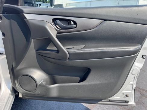 Used 2019 Nissan Rogue Sport S FWD image 23