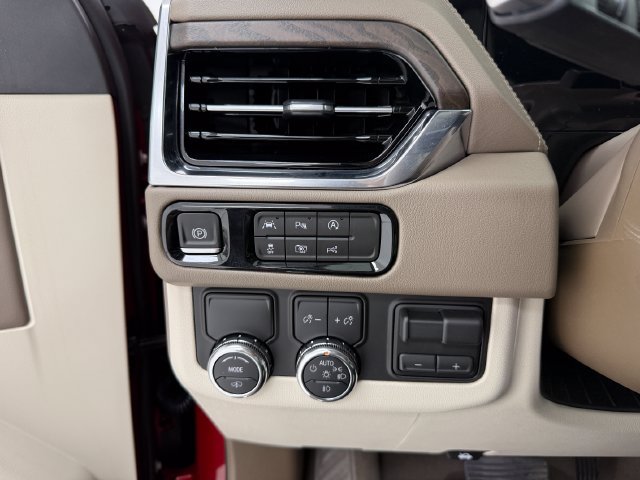 Used 2026 GMC Yukon XL Denali w/ Denali Reserve Package RWD image 10
