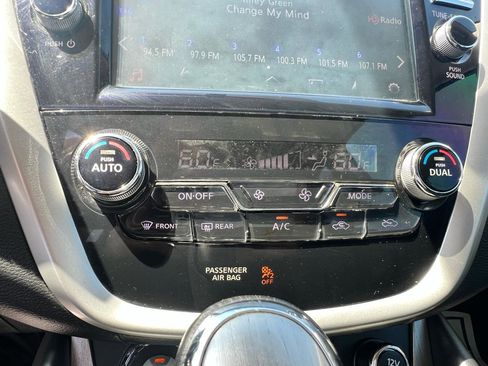 Used 2015 Nissan Murano SL w/ SL Technology Package AWD/4WD image 14