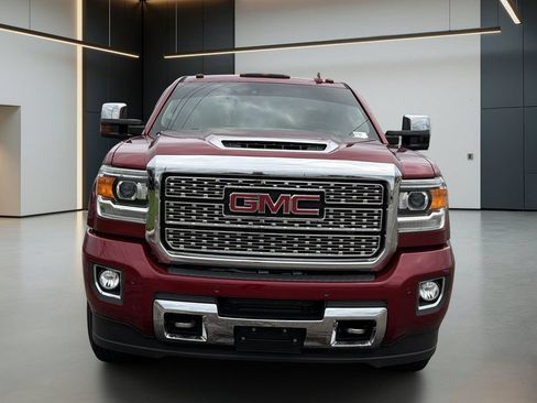 Used 2019 GMC Sierra 3500 Denali w/ Duramax Plus Package AWD/4WD image 7