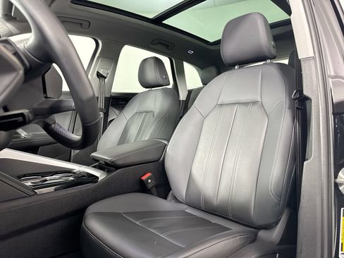 Used 2025 Audi Q5 Premium Plus w/ Premium Plus AWD/4WD image 26