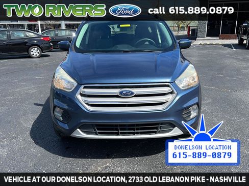 Used 2018 Ford Escape SE w/ SE Sync 3 Package image 3