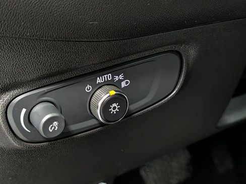 Certified 2023 Chevrolet Equinox LT image 17