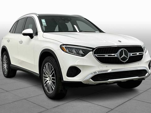New 2025 Mercedes-Benz GLC 300 image 2