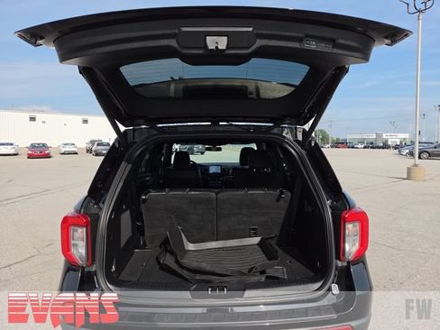 Used 2023 Ford Explorer ST w/ Equipment Group 401A AWD/4WD image 30