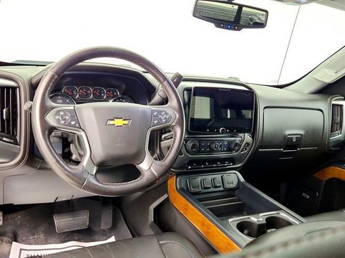Used 2017 Chevrolet Silverado 1500 LTZ w/ High Desert Package AWD/4WD image 13