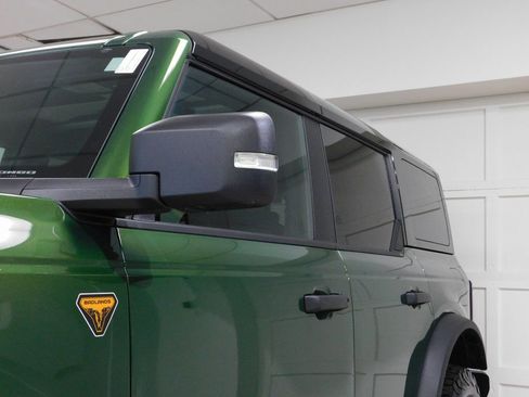 Used 2024 Ford Bronco Badlands image 23