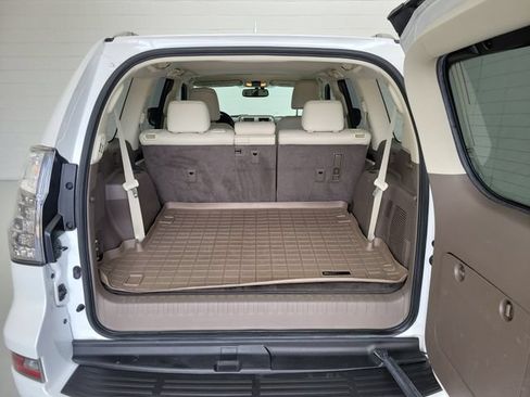 Used 2019 Lexus GX 460 Luxury AWD/4WD image 10