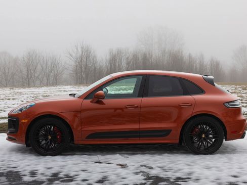 Used 2022 Porsche Macan GTS w/ Premium Package Plus image 9