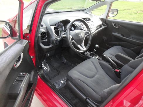 Used 2011 Honda Fit Sport image 12