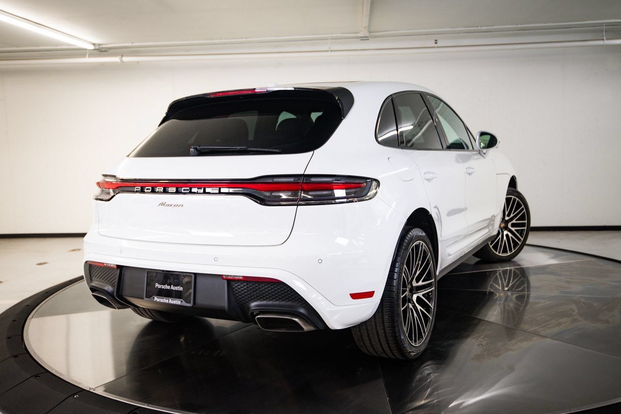 Certified 2023 Porsche Macan AWD/4WD image 7