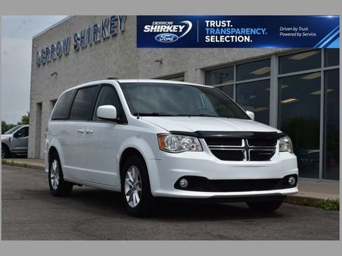 Used 2019 Dodge Grand Caravan SXT FWD image 1