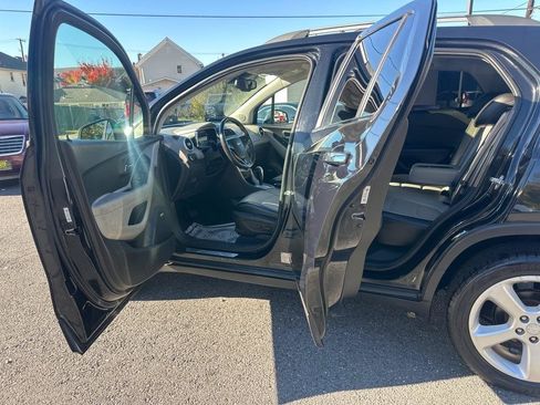 Used 2015 Chevrolet Trax LTZ AWD/4WD image 13