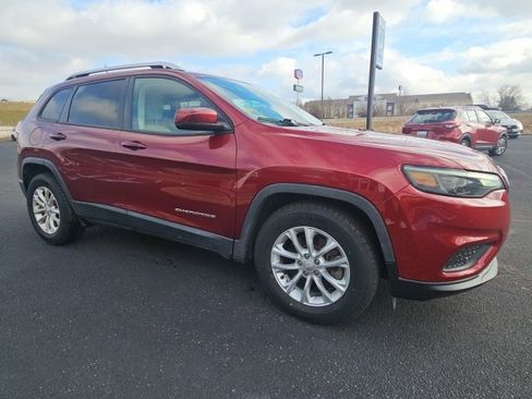 Used 2020 Jeep Cherokee Latitude w/ Cold Weather Group image 3