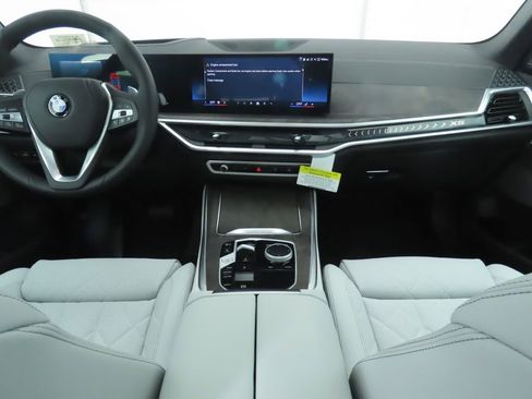 New 2026 BMW X5 sDrive40i w/ Climate Comfort Package image 13
