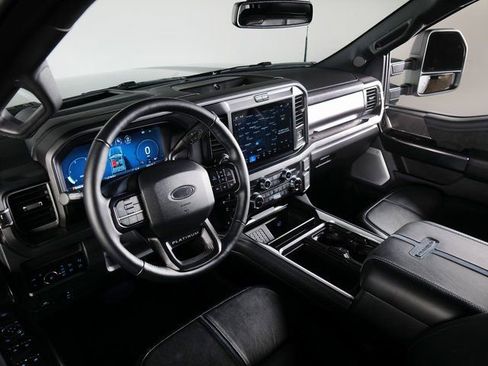 Used 2025 Ford F250 Platinum AWD/4WD image 17