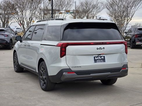 New 2026 Kia Carnival SX image 3