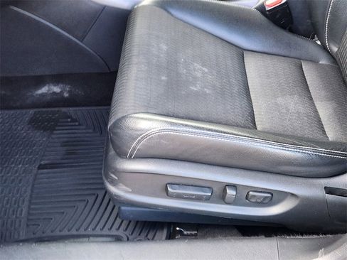 Used 2016 Honda Accord Sport image 8