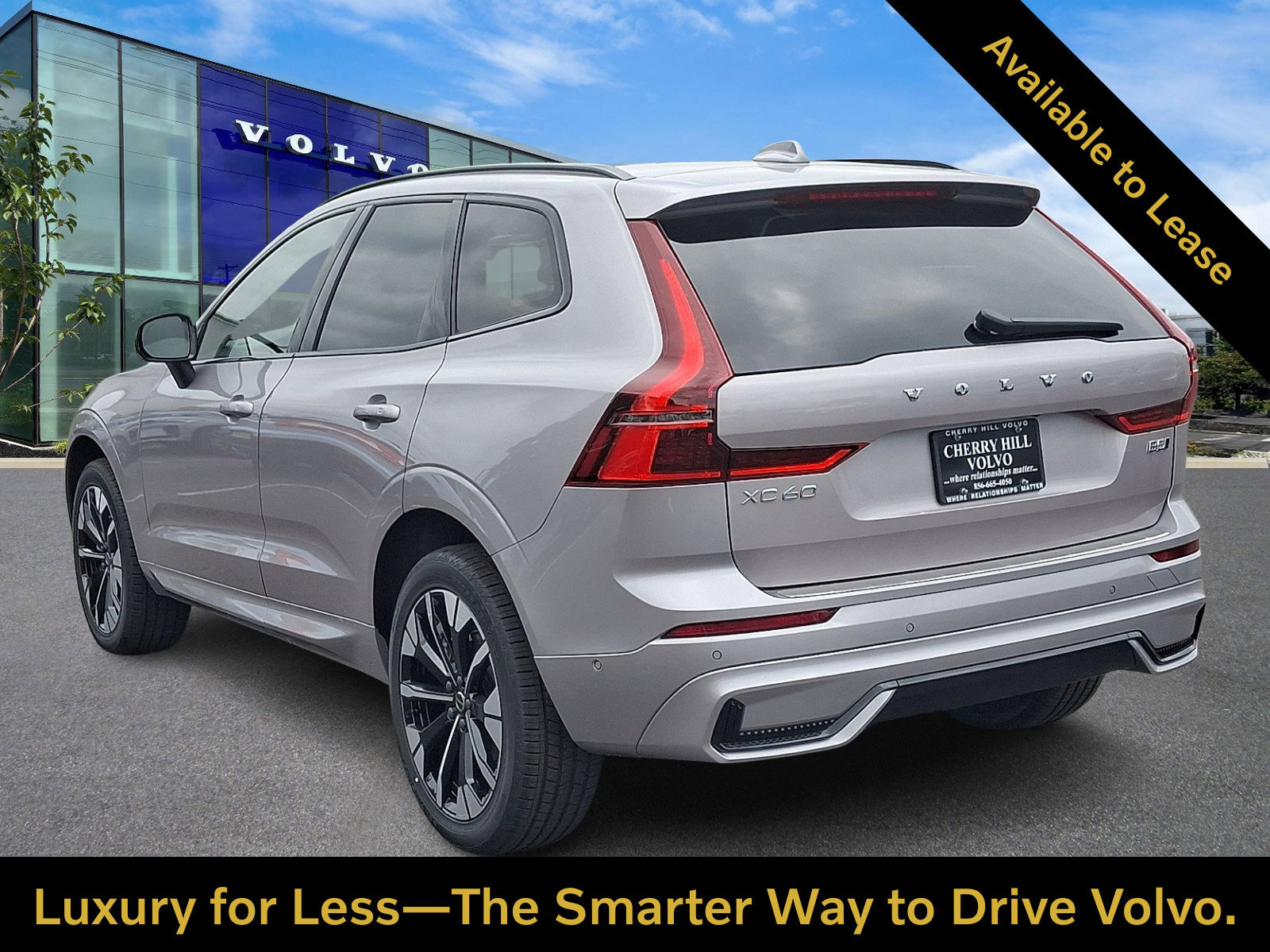 Used 2026 Volvo XC60 B5 Plus w/ Protection Package Premier AWD/4WD image 3