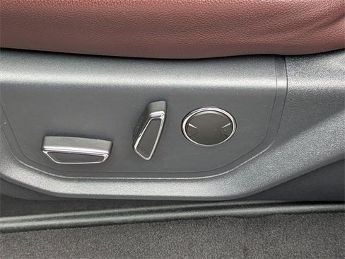 Used 2024 Ford Expedition Max Limited image 22