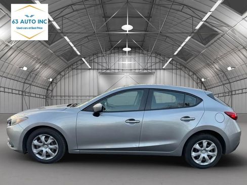 Used 2014 MAZDA MAZDA3 i Sport image 2