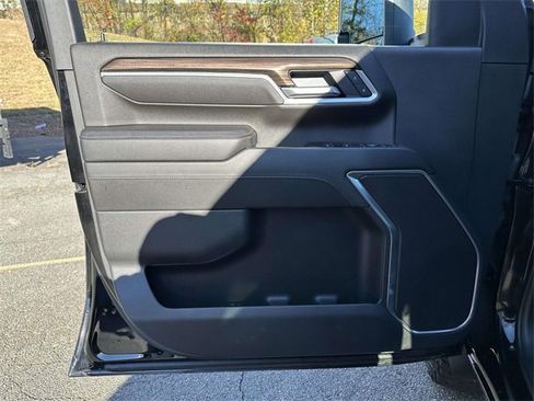 Certified 2025 Chevrolet Silverado 2500 LT w/ Trail Boss Package image 16