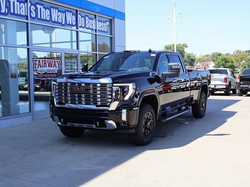 New 2026 GMC Sierra 3500 Denali w/ Denali Reserve Package image 6