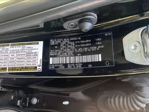 Used 2022 Lexus GX 460 Premium w/ Premium Package AWD/4WD image 34