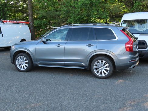 Used 2017 Volvo XC90 T6 Momentum w/ Vision Package AWD/4WD image 3