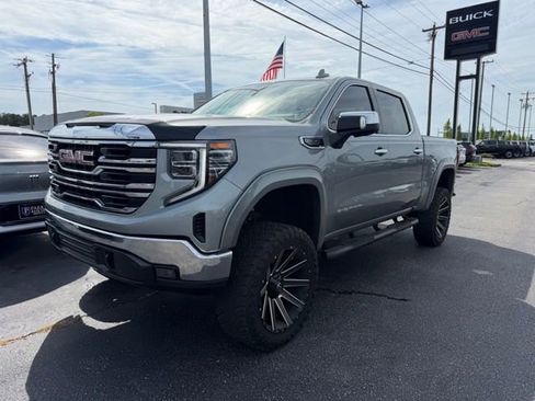 Used 2025 GMC Sierra 1500 SLT AWD/4WD image 1