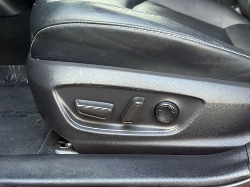 Used 2020 Toyota Prius Prime Limited image 23