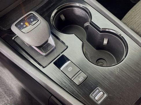 Used 2023 Nissan Rogue SV image 17