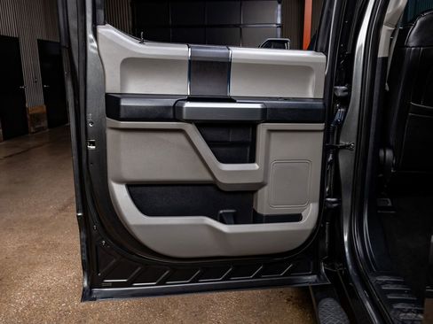 Used 2019 Ford F150 XLT image 34