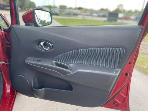 Used 2015 Nissan Versa Note SV FWD image 29