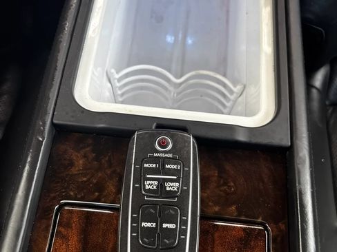 Used 2011 Hyundai Equus Ultimate RWD image 21
