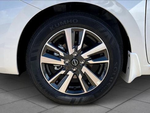 New 2025 Nissan Versa SV w/ Trunk Package image 9