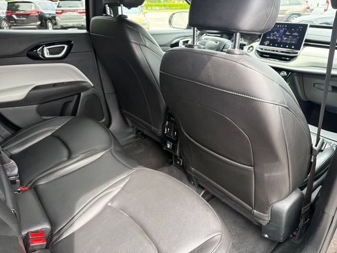 Used 2025 Jeep Compass Limited AWD/4WD image 21