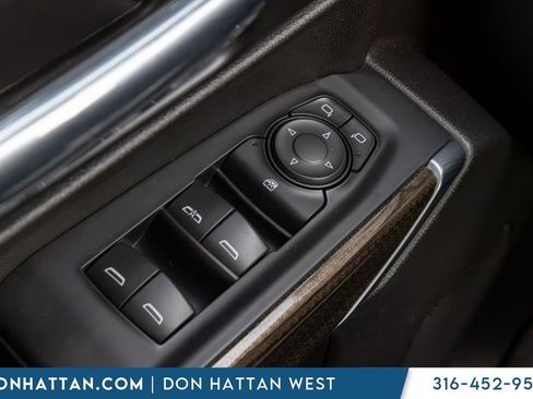 Used 2021 Chevrolet Silverado 1500 RST AWD/4WD image 12