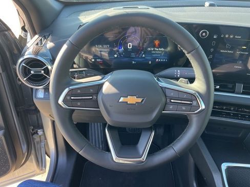 New 2026 Chevrolet Equinox LT image 16