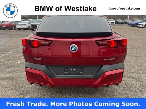 Certified 2025 BMW X2 xDrive28i image 4