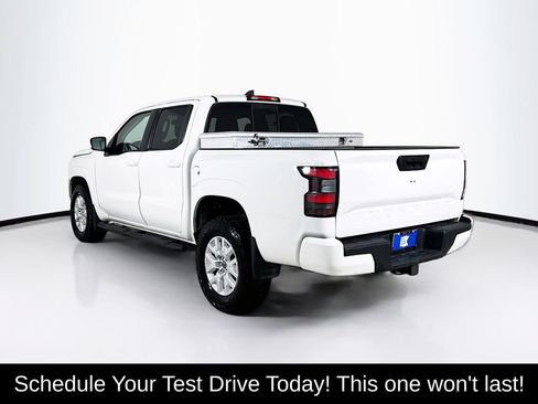 Used 2022 Nissan Frontier SV RWD image 5