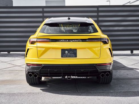 Used 2021 Lamborghini Urus AWD/4WD image 15