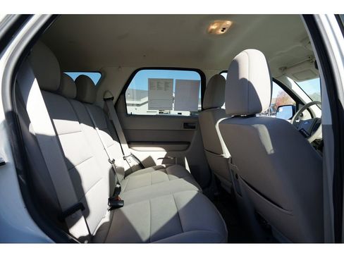 Used 2011 Ford Escape 2WD Hybrid image 27